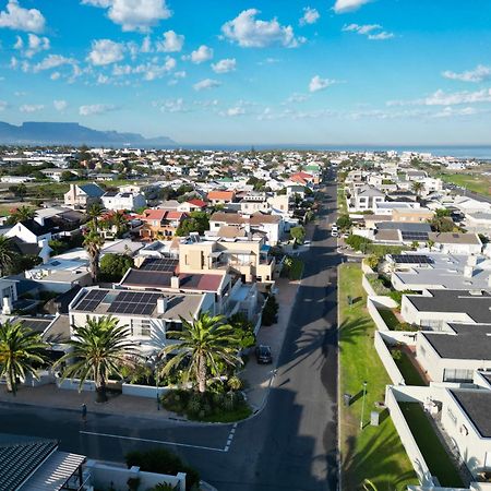 Apartment Melkbos Moments Melkbosstrand Bagian luar foto